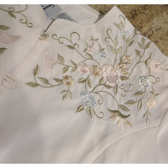 NEW! Vtg Liz Thomas Embroidered Beaded Button Blouse Size Large Short Sleeve - Picture 8 of 12